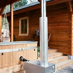 Forest Ainola Next To Nuuksio National Park, In Addition Hot Tub And Breakfast Villa *