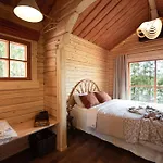 Villa Forest Ainola Next To Nuuksio National Park, In Addition Hot Tub And Breakfast
